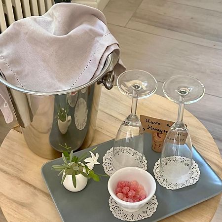 مبيت وإفطار ديسينسانو ديل غاردا Residenza Elisa المظهر الخارجي الصورة